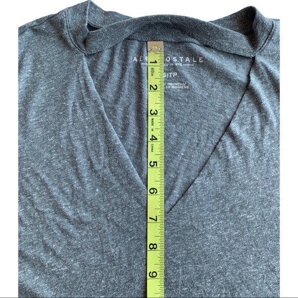 (2) Aeropostale Basic V-Neck Crop Top Bundle- XS - Picture 13 of 14